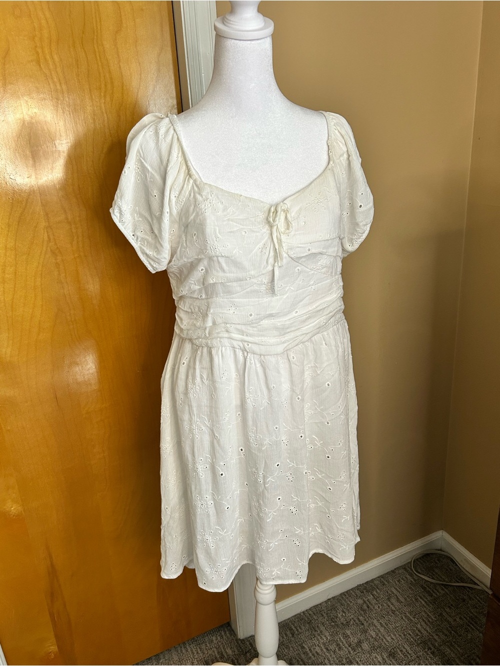 PAIGE White Eyelet Tie-Front Short Sleeve Dress